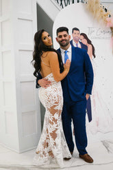 Modern Chic Arched Backdrop with Pampas Grass